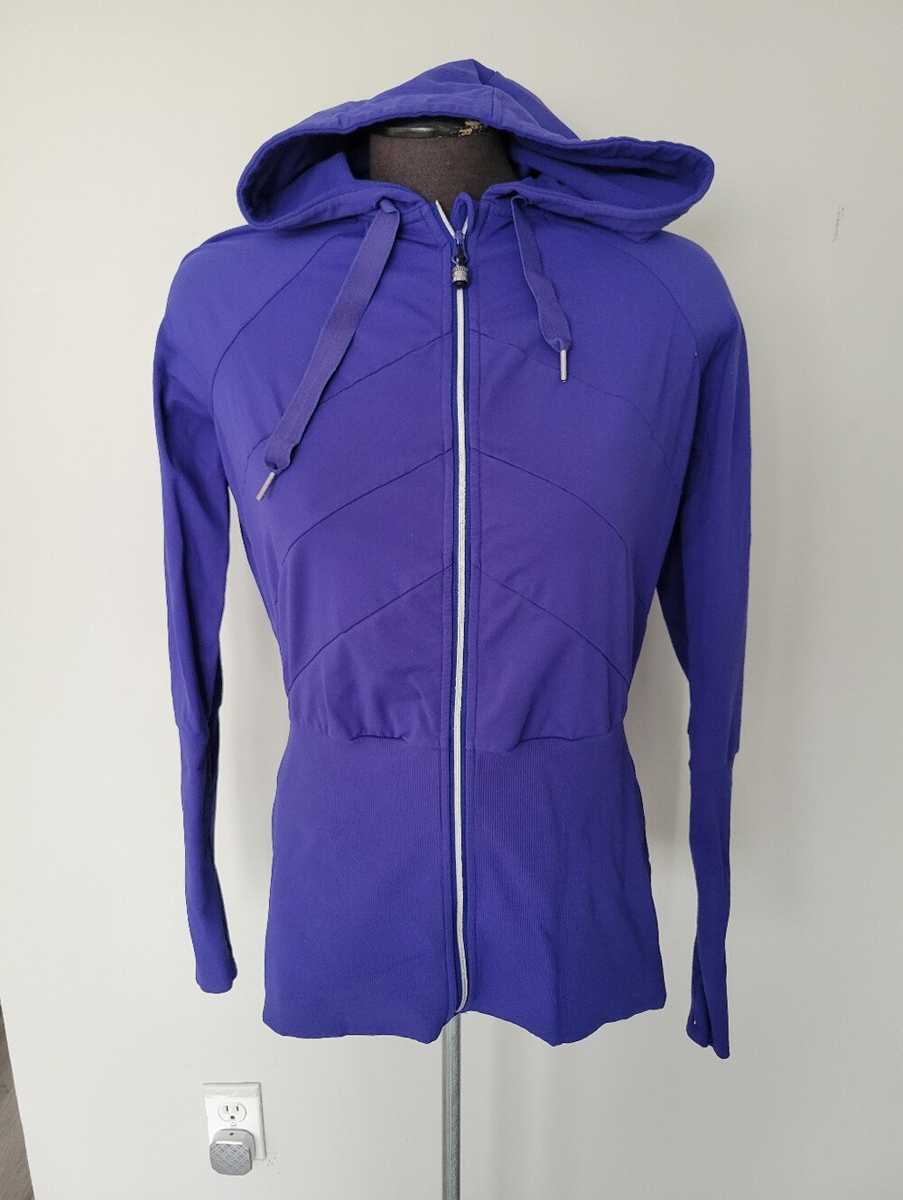 Lululemon Lift Your Spirits Jacket Size 8